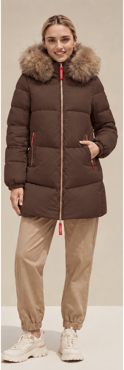 El Plumífero Alaska es una prenda cálida y versátil, perfecta para afrontar los días más fríos de otoño e invierno. Su color marrón mate aporta un acabado elegante y fácil de combinar. Además, está confeccionado en plumón, por lo que resulta una opción ideal para mantener una agradable sensación de abrigo durante la temporada.